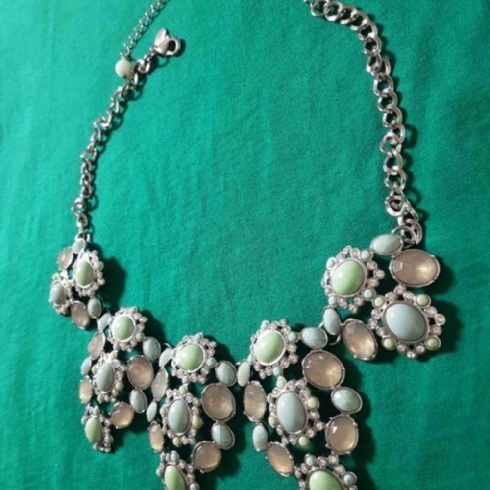 Lia Sophia Green silver tone Statement Necklace - Picture 4 of 6